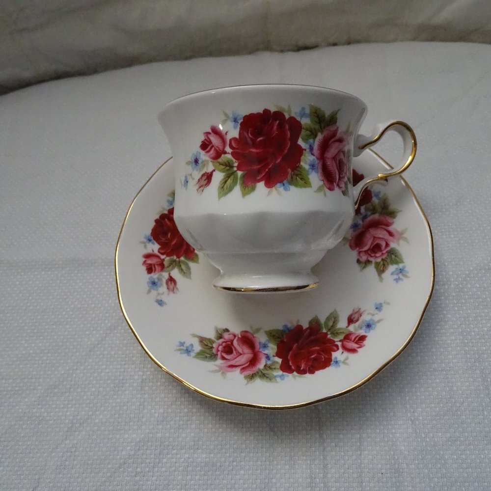 Vintage Tea Cup And Saucer Queen Anne